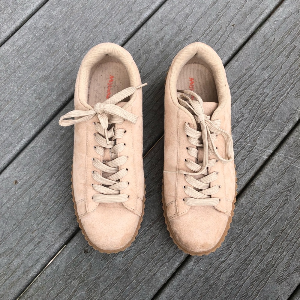 ROSE PLATFORM SNEAKERS - SIZE 9